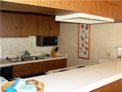 Full Ocean Views - One Bedroom Condo - Sleeps Four Guests