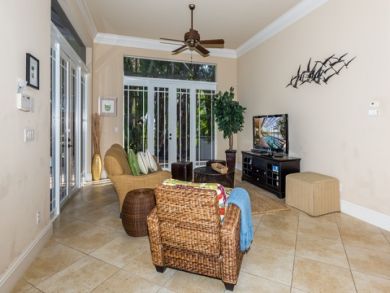 Marco Island Luxury Villa 4 Bedrooms Sleeps 8 Walk to Beach