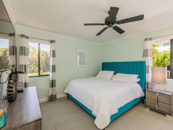 Short Walk to the Beach from this Marco Vacation Rental Home