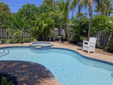 Anna Maria Island One Bedroom One Bathroom Duplex
