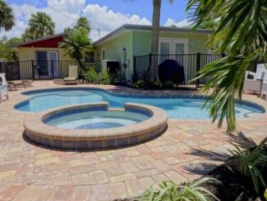 Anna Maria Island One Bedroom One Bathroom Duplex