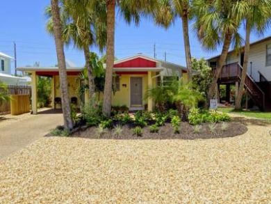 Anna Maria Island One Bedroom One Bathroom Duplex