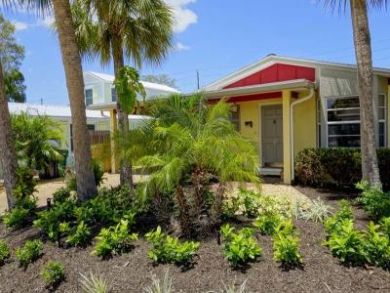 Anna Maria Island One Bedroom One Bathroom Duplex