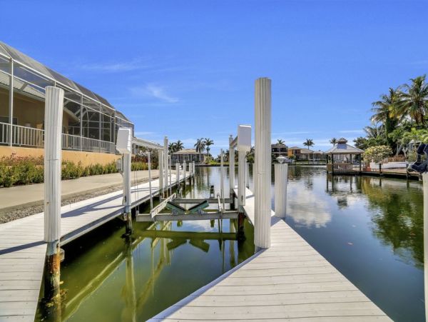 Stunning Marco Island Luxury Vacation Rental Home Sleeps 10