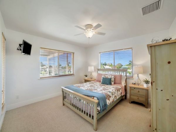 Stunning Marco Island Luxury Vacation Rental Home Sleeps 10