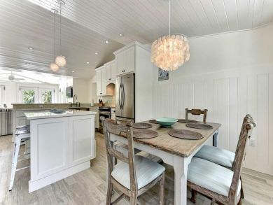 Dining Area Table Seats 6