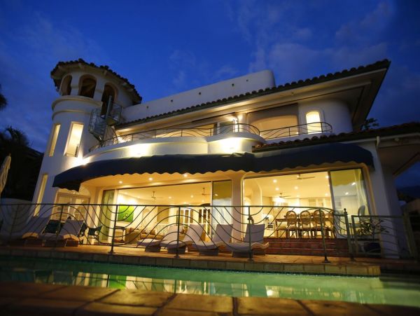 Luxury 5 Bedroom Home with Full Ocean View.