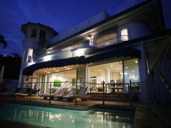 Luxury 5 Bedroom Home with Full Ocean View.
