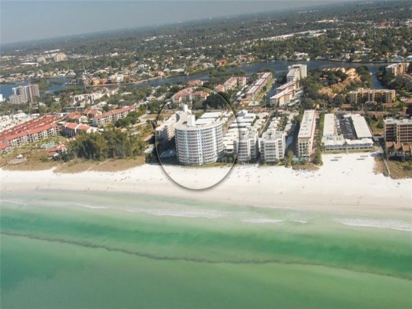 Siesta Key Vacation Condo on the Beach with Gulf Views