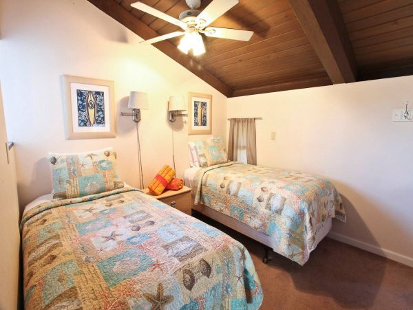 Three Bedroom Condo Steps to the Beach