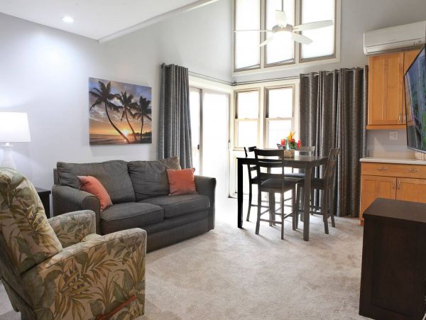 Lovely 2 Bedroom Vacation Condo in Kihei Full Ocean Views