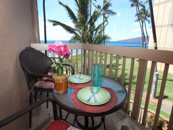 Lovely 2 Bedroom Vacation Condo in Kihei Full Ocean Views