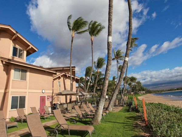 Lovely 2 Bedroom Vacation Condo in Kihei Full Ocean Views