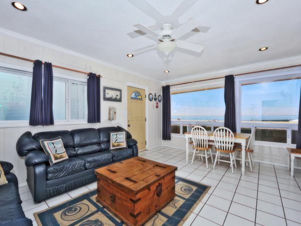 Mission Beach Value Rental with Five Bedrooms