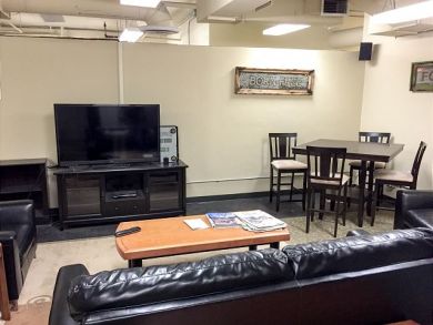 Ski Vacation Rental Home Sleeps 12 Guests Hot Tub!