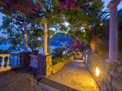 Luxury Positano Five Bedroom Villa For Rent