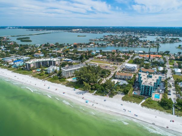 Indian Shores Luxury 6 Bedroom Pool Home Sleeps 22 Guests