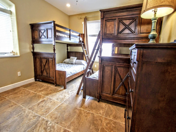 Indian Shores Luxury 6 Bedroom Pool Home Sleeps 22 Guests