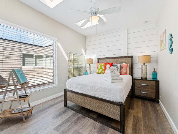 Siesta Key Vacation Condo with 4 Bedrooms BEACHFRONT