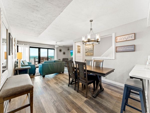 Siesta Key Vacation Condo with 4 Bedrooms BEACHFRONT