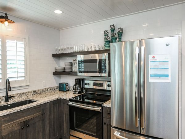 Beautiful 3 Bedroom Siesta Key Home Steps to Beach