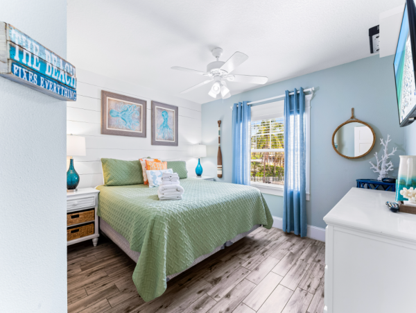 Beachfront Siesta Key Rental with Stunning Sunset Views