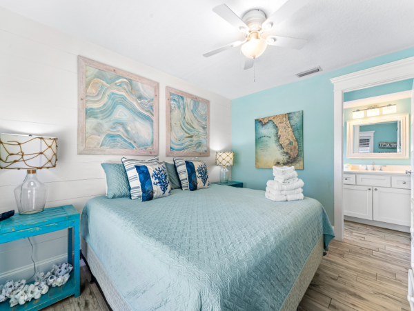Beachfront Siesta Key Rental with Stunning Sunset Views