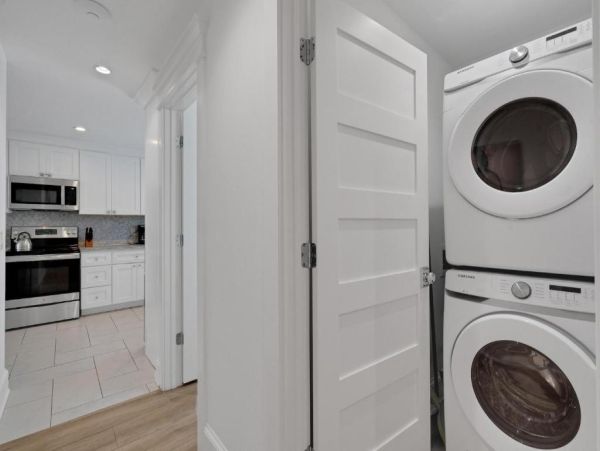 Largest Vacation Rental Homes on Siesta Key that Sleeps 23!