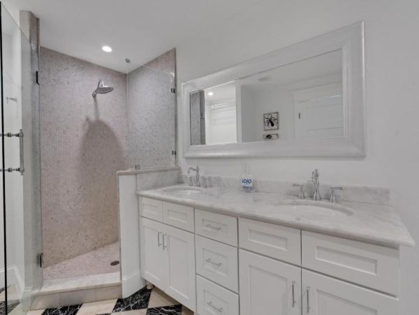 Largest Vacation Rental Homes on Siesta Key that Sleeps 23!