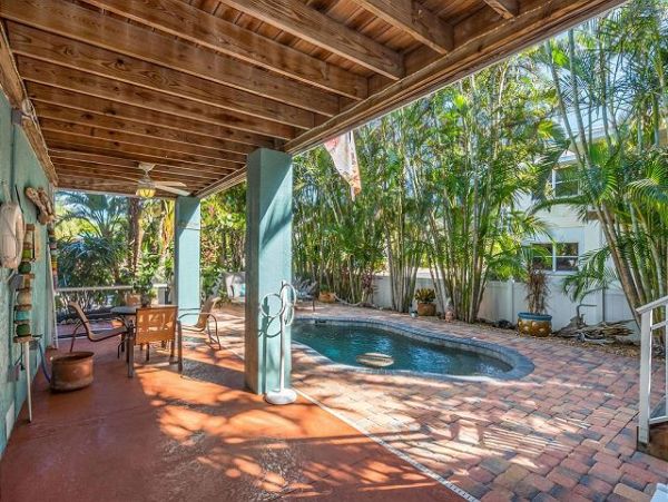 Anna Maria Island Three Bedroom Home for Rent- Vacation Pool