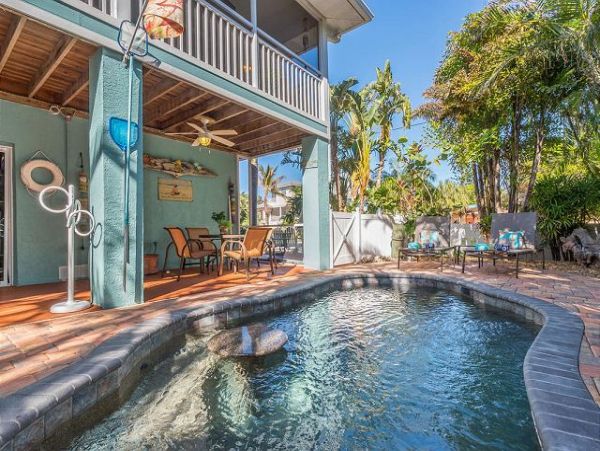 Anna Maria Island Three Bedroom Home for Rent- Vacation Pool