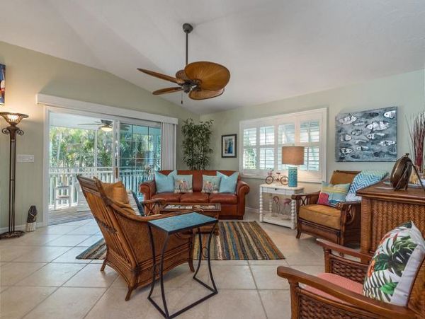 Anna Maria Island Three Bedroom Home for Rent- Vacation Pool