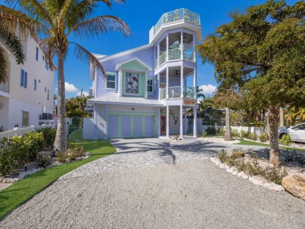 Anna Maria Island Luxury Four Bedroom Vacation Home