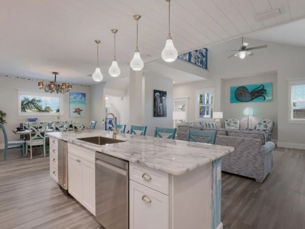 Anna Maria Island Luxury Four Bedroom Vacation Home