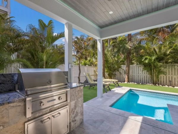 Anna Maria Island Luxury Four Bedroom Vacation Home