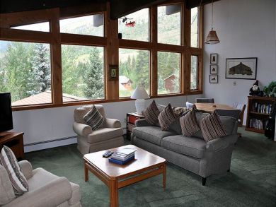 Vail Four Bedroom Ski Vacation Home at a Great Price Vail Four Bedroom Ski Vacation Home at a Great Price