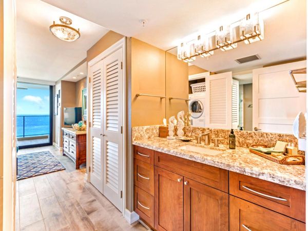 Luxury Pacific Views in Kaanapali Rental - One of the Best!