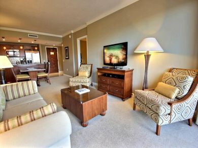 Vacation in Kaanapali & Love this Beachfront Rental Condo!