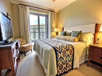 Vacation in Kaanapali & Love this Beachfront Rental Condo!