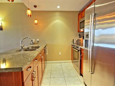 Vacation in Kaanapali & Love this Beachfront Rental Condo!