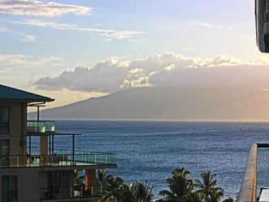 Vacation in Kaanapali & Love this Beachfront Rental Condo!