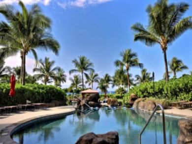 Vacation in Kaanapali & Love this Beachfront Rental Condo!