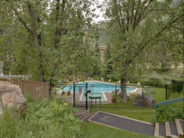 Vail Three Bedroom Well Appointed Ski Condo Sleeps 8