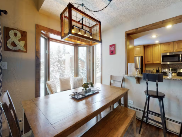 Vail Three Bedroom Well Appointed Ski Condo Sleeps 8