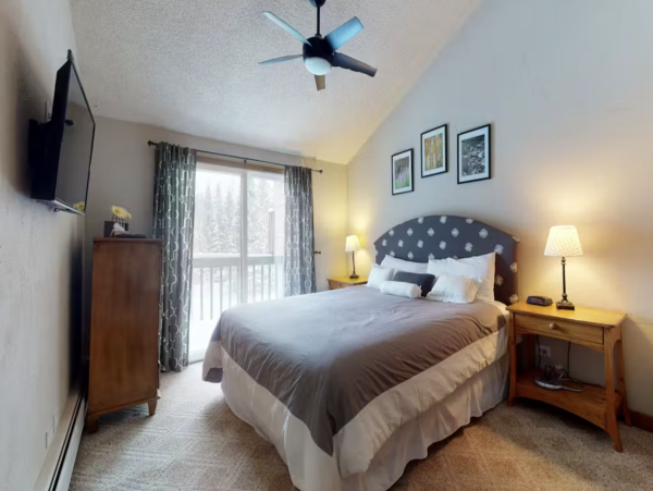 Vail Three Bedroom Well Appointed Ski Condo Sleeps 8