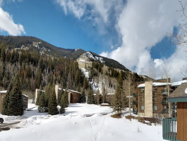 Vail Three Bedroom Well Appointed Ski Condo Sleeps 8