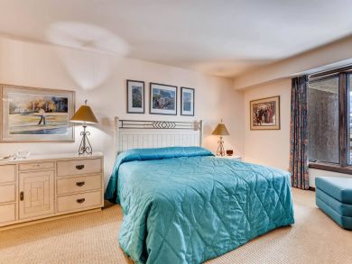 Gold Rated 3 Bedroom Avon Ski Property