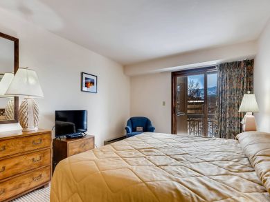 Gold Rated 3 Bedroom Avon Ski Property