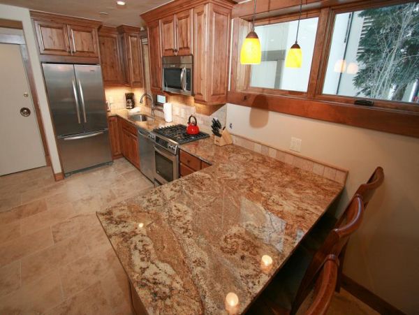 Charming Vacation Condo in Vail Short Walk to Gondola