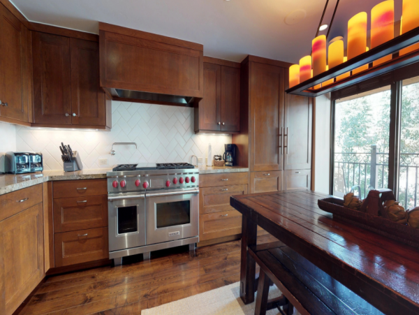 Vail Platinum 2 Bedroom plus Den Partial Mountain View